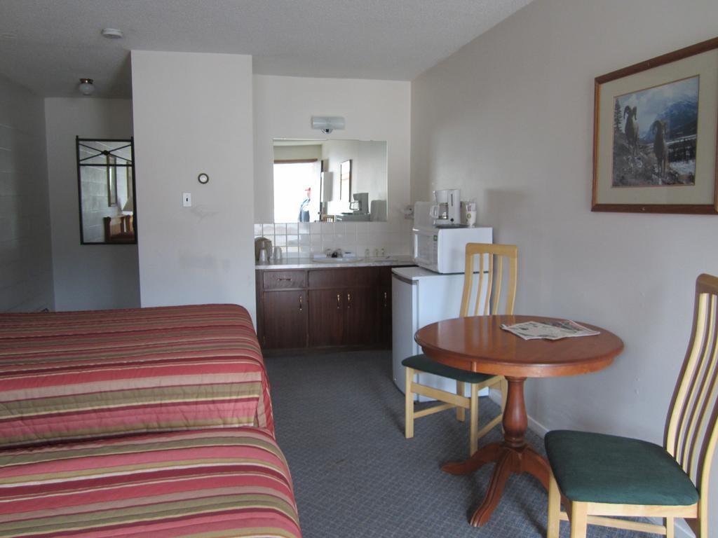 The Gateway Inn Canmore Quarto foto